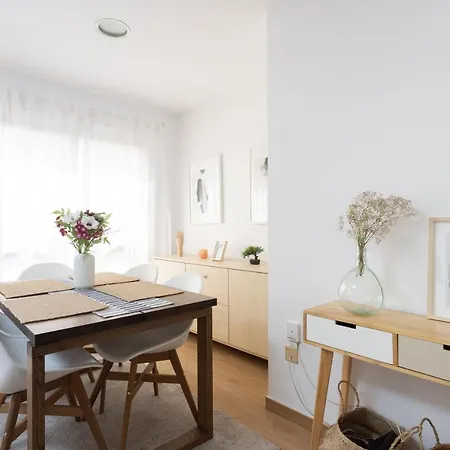 Apartment Home2book Design Black & White Cruz *