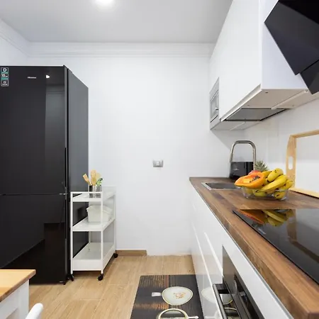 Home2book Design Black & White Cruz * Santa Cruz de Tenerife